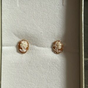 Vintage Victorian Cameo Stud Earrings‎ set in 14k gold posts and backs